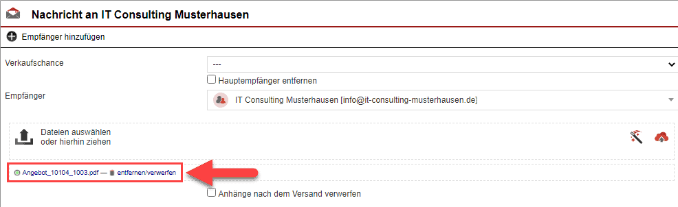 Screenshot beim Versand einer Nachricht an einen Kunden mit Markierung des Anhangs